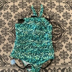 Serra one piece, size L, NWT